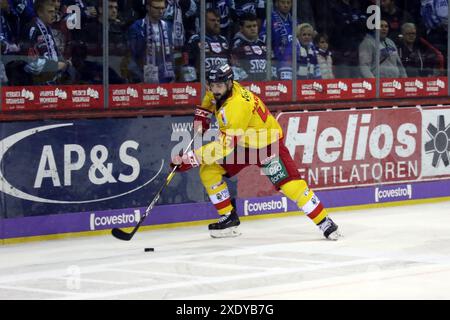 3e Sptg. DEL 18-19 : SERC Wildwings v. Duesseldorf DEG Banque D'Images