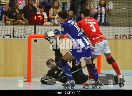 Porto, Portugal. 23 juin 2024. Porto, 23/06/2024 - Futebol Clube do Porto a accueilli Sport Lisboa e Benfica cet après-midi au Pavillon de l'Arena de Dragão, dans un match comptant pour le match 03 - Championnat national de hockey sur roulettes - finale - 2023/2024 crédit : Atlantico Press/Alamy Live News Banque D'Images