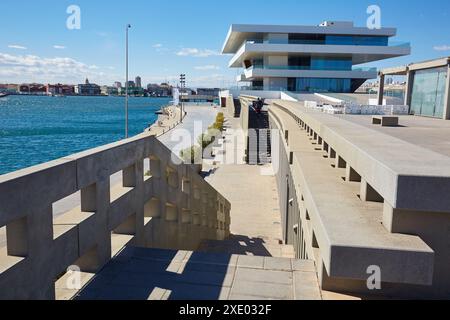 Pavillon de l'America's Cup. Bâtiment Veles e Vents par David Chipperfield. Le Port de Valence. Valence. Communauté de Valence. L'Espagne. Banque D'Images