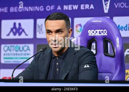 L'entraîneur d'ACF Fiorentina, Raffaele Palladino, lors de la présentation du nouvel entraîneur-chef d'ACF Fiorentina, Raffaele Palladino, autre à Florence, Italie, juin 25 2024 Banque D'Images