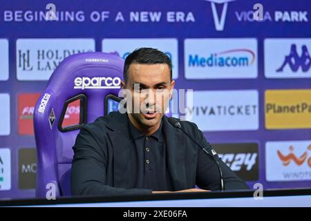 L'entraîneur d'ACF Fiorentina, Raffaele Palladino, lors de la présentation du nouvel entraîneur-chef d'ACF Fiorentina, Raffaele Palladino, autre à Florence, Italie, juin 25 2024 Banque D'Images