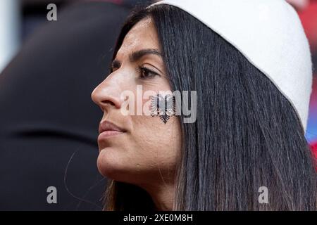 Dusseldorf Arena, Dusseldorf, Allemagne. 24 juin 2024. Euro 2024 Groupe B Football, Albanie contre Espagne ; Albanie fan crédit : action plus Sports/Alamy Live News Banque D'Images