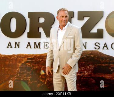 Californie, États-Unis. 24 juin 2024. Kevin Costner à Arrivals for HORIZON : AN AMERICAN saga CHAPTER 1 Premiere, Regency Village Theatre, Los Angeles, CA, 24 juin 2024. photo de : Priscilla Grant/Everett Collection/Alamy Live News Banque D'Images