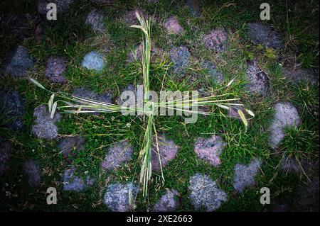 Saint Brigids Cross irlandais symbole païen de la maison bénissant la protection contre le mal et le feu. Traditionnellement fabriqué en Irlande le premier jour d'Imbolc à Spring St. Banque D'Images