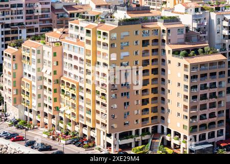 Monte Carlo, Monaco - août 2022 : détail du bâtiment résidentiel Real estete de luxe. Banque D'Images