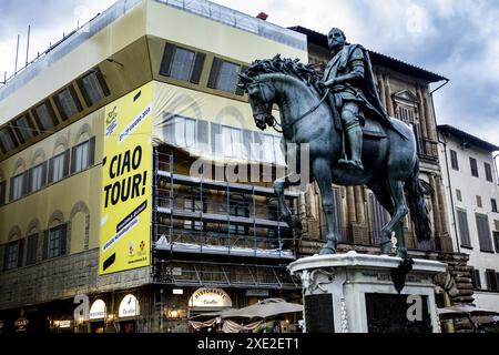 Florence, France. 25 juin 2024. Illustration photo prise lors des préparatifs de la course cycliste du Tour de France 2024, mardi 25 juin 2024, à Florence, Italie. La 111e édition du Tour de France débute le samedi 29 juin à Florence, en Italie, et se termine à Nice, en France, le 21 juillet. BELGA PHOTO DAVID PINTENS crédit : Belga News Agency/Alamy Live News Banque D'Images