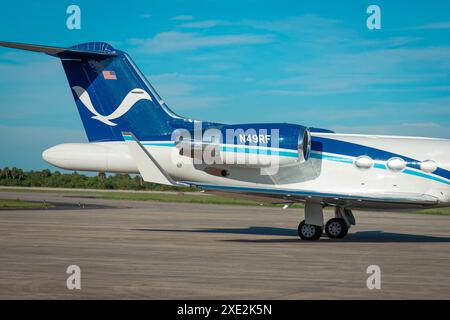 Cap Canaveral, États-Unis . 25 juin 2024. Une vue de la Gulfstream IV National Oceanic and Atmospheric Administration (NOAA) au Kennedy Space Center de la NASA à Cape Canaveral, Floride, le 25 juin 2024. (Photo de Edgardo J. Medina Millán/Sipa USA) crédit : Sipa USA/Alamy Live News Banque D'Images