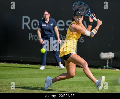 Eastbourne, Royaume-Uni, 25 juin 2024. Daria KASATKINA a battu Xinyu WANG (pic) lors du tournoi international de tennis de Rothesay au Devonshire Park , Eastbourne, East Sussex, Royaume-Uni. Banque D'Images