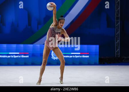 Sofia Raffaeli (ITA) vue lors de la finale de la Coupe du monde de gymnastique rythmique FIG 2024 au Forum Unipol. Banque D'Images