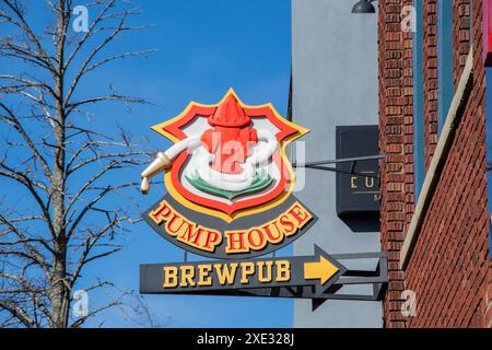 Enseigne Pump House Brew Pub sur Orange Lane au centre-ville de Moncton, Nouveau-Brunswick, Canada Banque D'Images