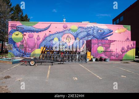 Murale de dragon barbu sur le boulevard Assomption au centre-ville de Moncton, Nouveau-Brunswick, Canada Banque D'Images