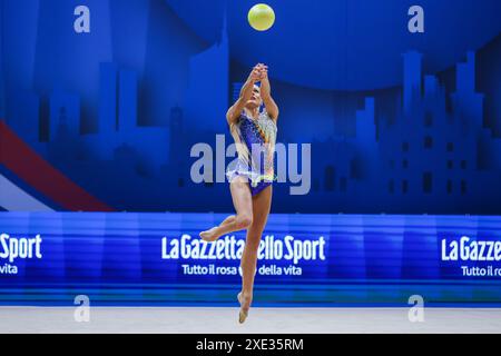 Milan, Italie. 23 juin 2024. Ekaterina Vedeneeva (SLO) vue lors de la finale de la Coupe du monde de gymnastique RYTHMIQUE FIG 2024 au Forum Unipol. (Photo de Fabrizio Carabelli/SOPA images/Sipa USA) crédit : Sipa USA/Alamy Live News Banque D'Images