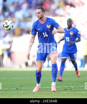 Le Français Adrien Rabiot lors du match du Groupe d de l'UEFA Euro 2024 au BVB Stadion Dortmund à Dortmund, Allemagne. Date de la photo : mardi 25 juin 2024. Banque D'Images