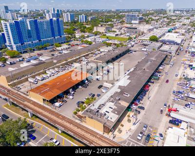 Distributeurs alimentaires à Miami sur la 12e Avenue NW Banque D'Images