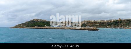 Vue panoramique sur le port et le port de Mgarr sur l'île de Gozo à Malte Banque D'Images