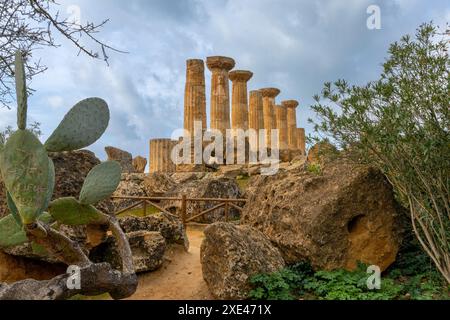 Vue sur le Temple d'Héraclès dans la Vallée des temples Banque D'Images