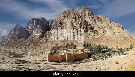 Monastère de Sainte Catherine. Monastère sacré du Dieu Trodden Mont Sinaï. Égypte. Banque D'Images