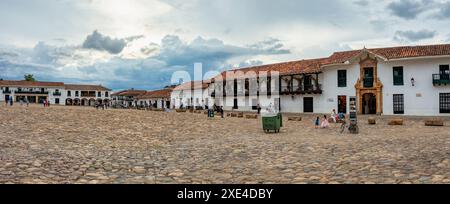 Plaza Mayor à Villa de Leyva, Colombie, la plus grande place pavée en pierre d'Amérique du Sud. Banque D'Images