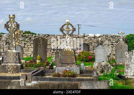 Croix celtiques dans le cimetière Banque D'Images