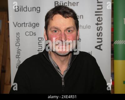 Andreas Speit, chercheur allemand d'extrême droite, à Veranataltung le 01/25/2024 à Magdebourg Banque D'Images