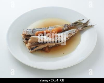 Sardine mijotée avec de la pâte de prunes ume Banque D'Images