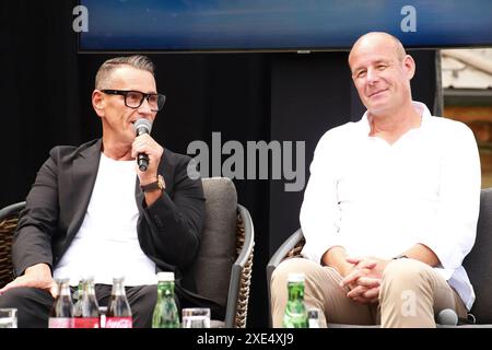 Klaus Leutgeb und Klaus Hofstätter BEI der Pressekonferenz zum ski Opening Schladming-Dachstein 2024 und dem Grand Festival auf der Schnepf n Alm. Schladming, 24.06.2024 *** Klaus Leutgeb et Klaus Hofstätter lors de la conférence de presse de l'ouverture du ski Schladming Dachstein 2024 et du Grand Festival sur le Schnepf n Alm Schladming, 24 06 2024 Foto:xS.xNömerx/xFuturexImagex grand festival 4607 Banque D'Images