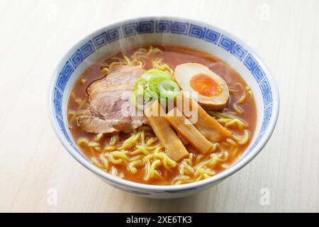 Nouilles miso ramen Banque D'Images