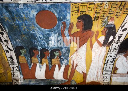 Peintures murales, Tombeau de Sennedjem, TT1, Deir el-Medina, Thèbes antiques, site du patrimoine mondial de l'UNESCO, Louxor, Egypte, Afrique du Nord, Afrique Banque D'Images