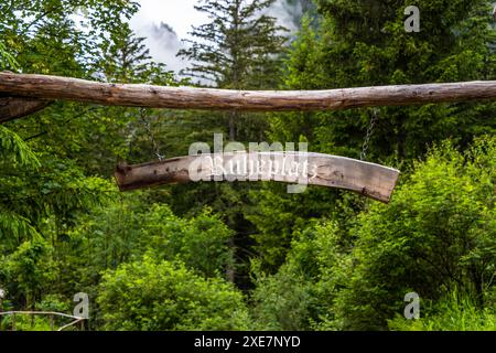 Le chemin de Croix dans le quartier de Grossarl à au est un lieu de repos qui a été construit par le maçon Schorsch (Georg Gruber) de sa propre initiative pendant de nombreuses années. Lambach, Großarl, Salzbourg, Autriche Banque D'Images