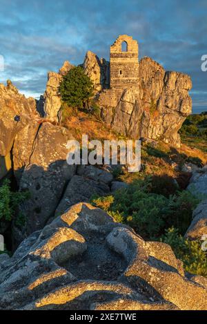 Chapelle St Michael sur Roche Rock, Cornwall, Angleterre. Été (juillet) 2018. Banque D'Images