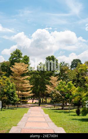 Parc forestier vert Taman Putra Perdana à Putrajaya, Malaisie Banque D'Images