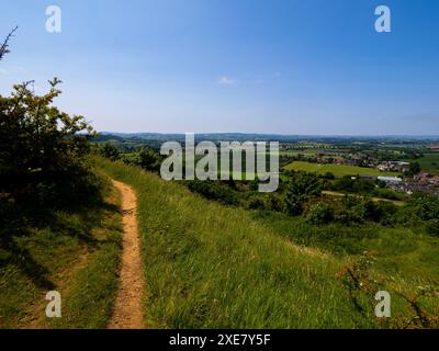 Vue depuis la colline de Ham sur le village de Stoke-sub-Hamdon et les niveaux Somerset, Somerset, Royaume-Uni Banque D'Images