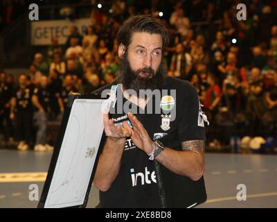 Entraîneur-chef Bennet Wiegert (SCM) EHF CL saison 2023-24 SC Magdeburg-Orlen Wisla Plock le 02/15/2024 Banque D'Images