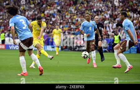 Stuttgart, Allemagne. 26 juin 2024. Le belge Youri Tielemans photographié lors d'un match de football entre l'Ukraine et l'équipe nationale belge de football Red Devils, mercredi 26 juin 2024 à Stuttgart, Allemagne, troisième match de la phase de groupes des championnats d'Europe UEFA Euro 2024. BELGA PHOTO DIRK WAEM crédit : Belga News Agency/Alamy Live News Banque D'Images