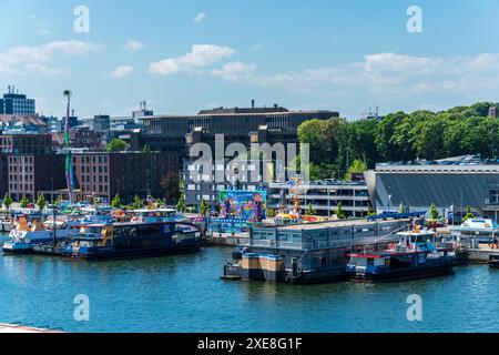 Kiel, 26. Jun. 24 Impressionen von der Kieler Woche aus der Innenstadt an der Hörn und am Rathaus *** Kiel, 26 juin 24 impressions de la Kieler Woche depuis le centre-ville à la Hörn et à la mairie Banque D'Images