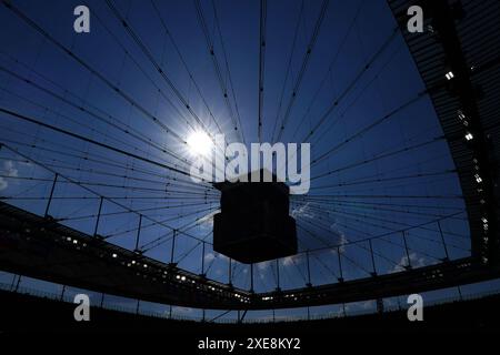 Francfort, Allemagne. 26 juin 2024. La lumière du stade lors du match de football Euro 2024 entre la Slovaquie et la Roumanie à la Frankfurt Arena, Francfort, Allemagne - mercredi 26 juin 2024. Sport - Soccer . (Photo de Spada/LaPresse) crédit : LaPresse/Alamy Live News Banque D'Images