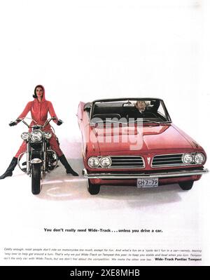 Publicité 64 sur la Tempest Cabriolet 1963 de Pontiac - « vous n'avez pas vraiment besoin de la voie large à moins de conduire une voiture » Banque D'Images