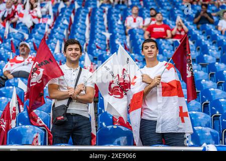 Fans de Géorgie géorgien v. Portugal, Herren, Fussball, 3. Spieltag, EURO 2024, 26.06.2024, Europameisterschaft, Gruppe F Foto : Eibner-Pressefoto/Bahho Kara Banque D'Images