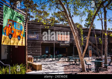 San Diego, Californie États-Unis - 31 mars 2017 : entrée dans la cour du Student Center à UC San Diego. Banque D'Images