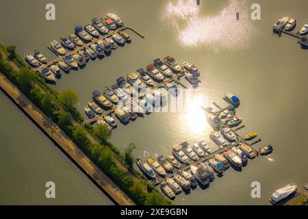 Vue aérienne, Herner Meer avec port de plaisance, amarrages, canal Rhin-Herne, Horsthausen, Herne, région de la Ruhr, Rhénanie du Nord-Westphalie, Allemagne, Banque D'Images