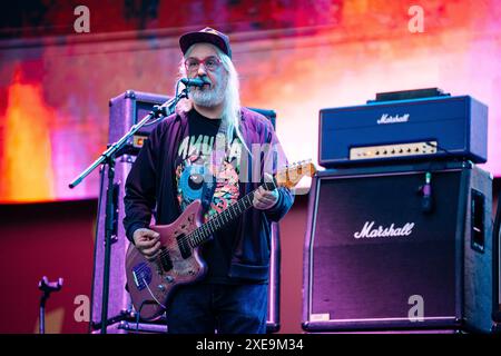 Dinosaure jr. Vivre à Lido di Camaiore (LU) Italia, la Prima Estate Banque D'Images