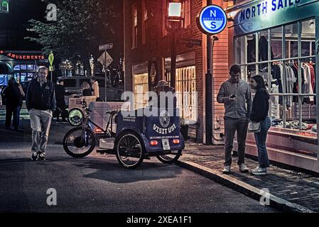 Newport. Evening Streets, Massachusetts, Nouvelle-Angleterre, États-Unis Banque D'Images