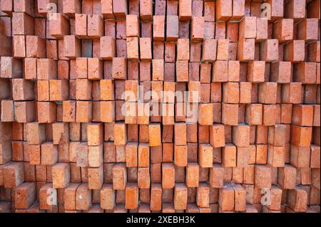 Fond rétro robuste de texture de mur de brique orange Banque D'Images