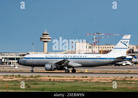 20240626 Palma de Majorque PALMA, ESPAGNE - JUIN 26 2024 : d-AICH CONDOR AIRBUS A320-200 at - Palma de Majorque le 26 juin 2024 à Palma, . Palma Baleares Espagne *** 20240626 Palma de Majorque PALMA, ESPAGNE JUIN 26 2024 d AICH CONDOR AIRBUS A320 200 à Palma de Majorque le 26 juin 2024 à Palma, Palma Baleares Espagne Banque D'Images