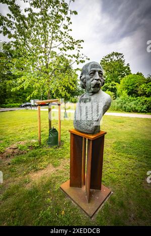 Potsdam, Landeshauptstadt Brandebourg : Theodor Fontane Archiv, Villa Quandt - 27.06.2024 Potsdam *** Potsdam, capitale de l'État du Brandebourg Theodor Fontane Archive, Villa Quandt 27 06 2024 Potsdam Banque D'Images