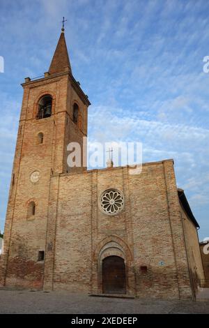 Église San Pietro Apostolo à Castignano, Italie Banque D'Images