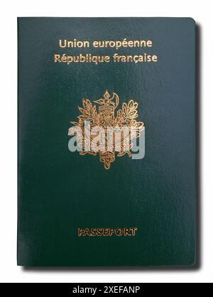 Passeport français d'urgence temporaire délivré exceptionnellement, par exemple pour des raisons familiales graves ou des raisons professionnelles spéciales. Ce passeport est vert dedans Banque D'Images