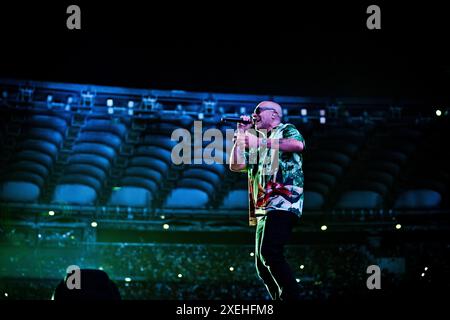 Rome, stade Olympique Max Pezzali le stade Olympique de Rome est prêt et a accueilli « MAX FOREVER (Hits Only) », la première visite du stade de Max Pezzali. Sur la photo : Max Pezzali Banque D'Images