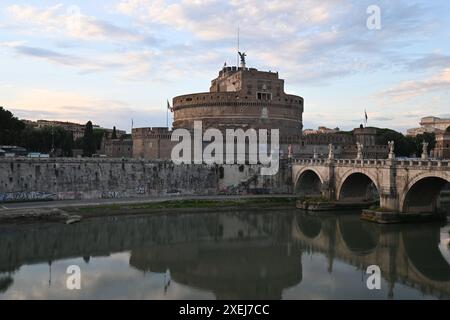 Eurore, Italie, Rome Ponte Sant'Angelo Pons Aelius et Panthéon Banque D'Images