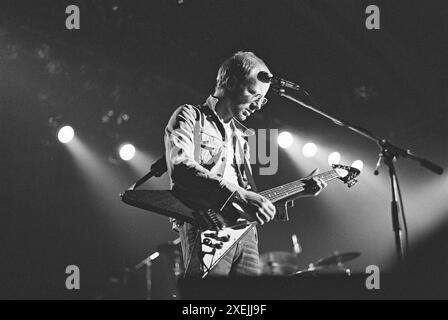 Leicester, Royaume-Uni, 29 janvier 1980 : Andy Powell du groupe de rock Wishbone Ash se produisant au de Montfort Hall. Photo : Terry Murden / DB Media services / Alamy Banque D'Images